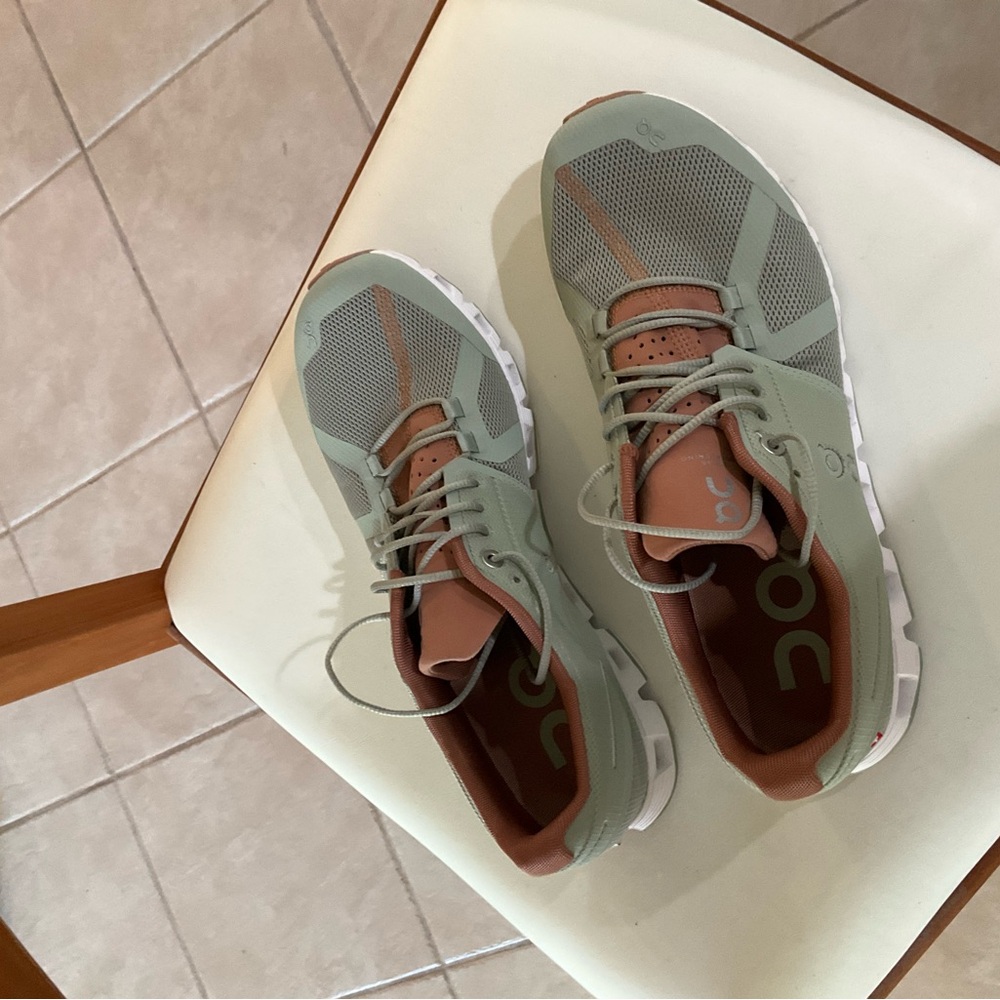 On Running Women's Sage and Rust Athletic Shoes
